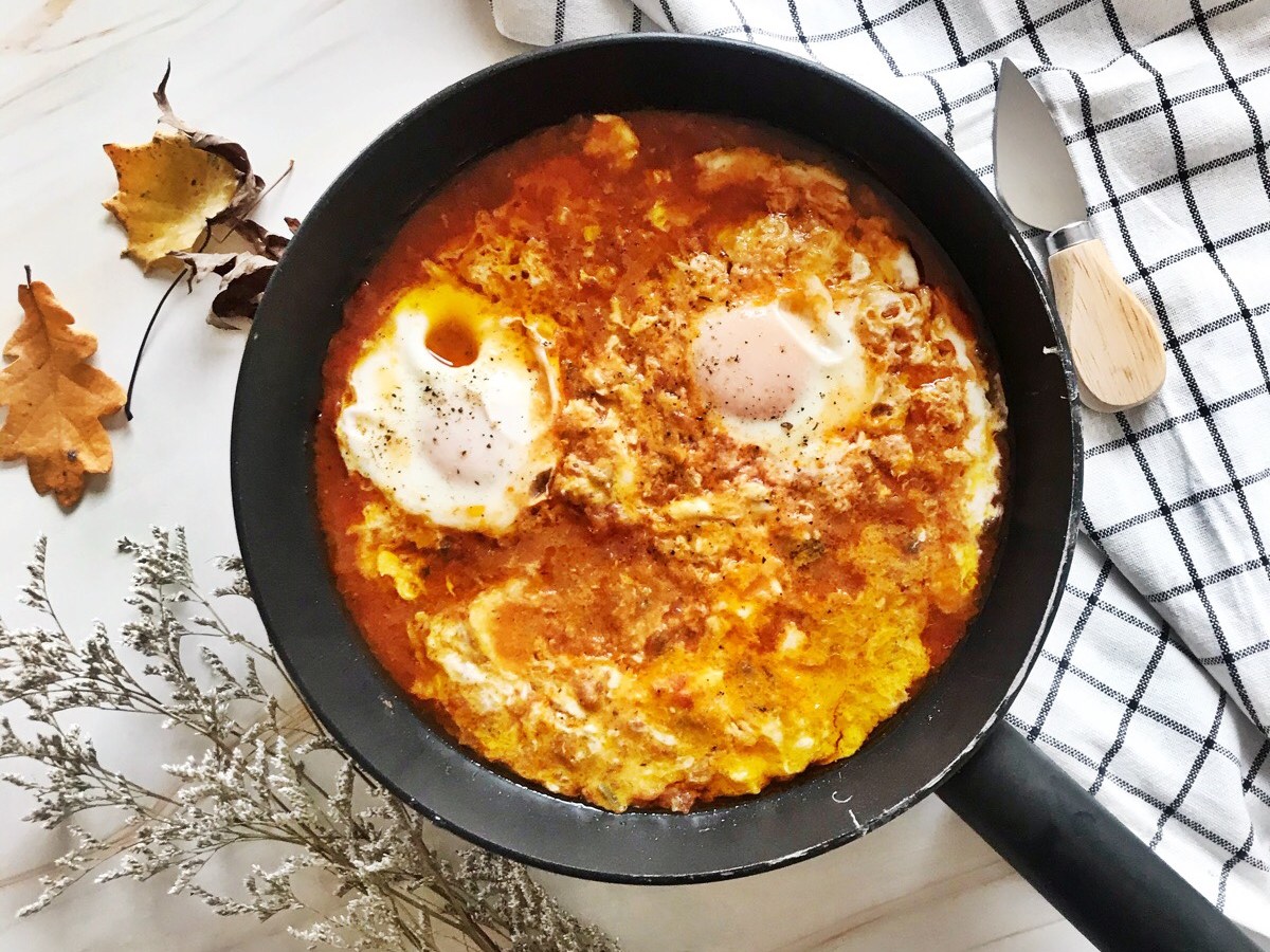 SHAKSHUKA: PISTO CON HUEVO Y COMINO