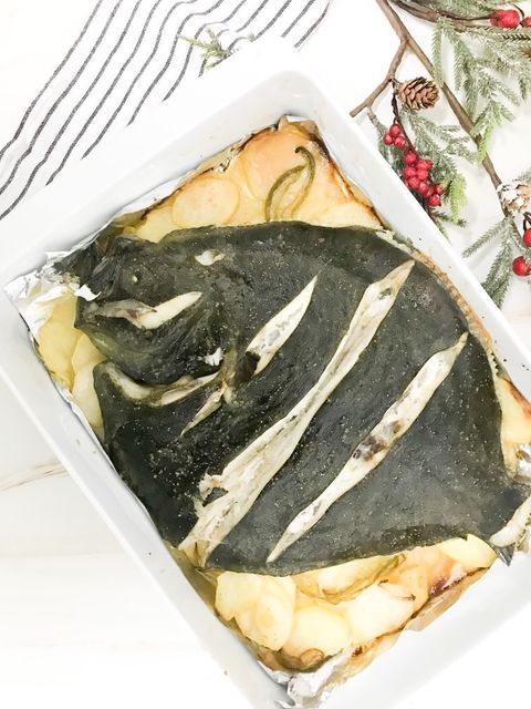 receta sencilla, paso a paso, de rodaballo a la gallega, al horno con patatas panadera