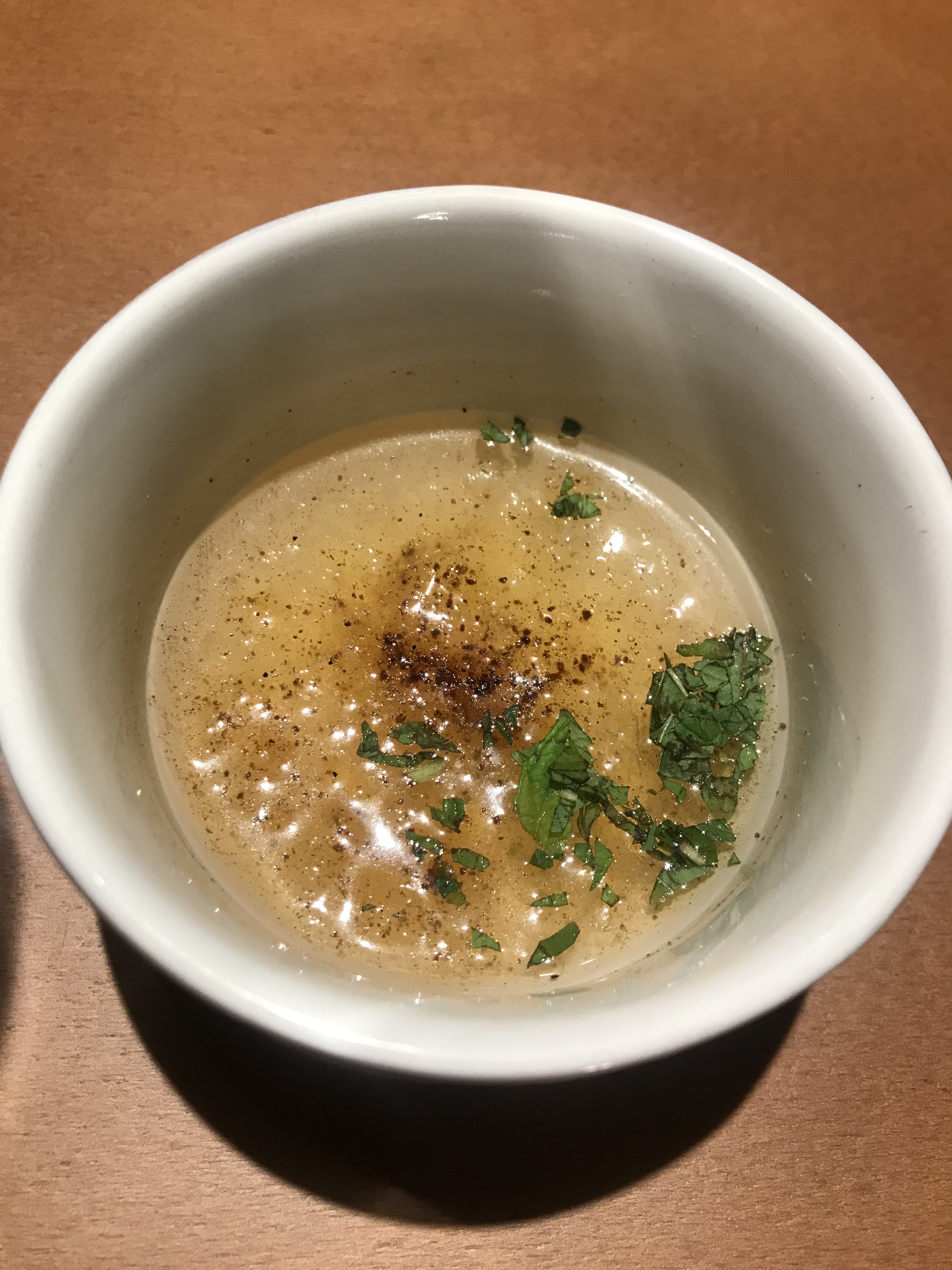 Hoy os dejamos NUESTRA RECOMENDACIÓN DE DÓNDE COMER EN OURENSE. Un lugar increíble. CEIBE RESTAURANTE. Queréis saber más detalles, no os lo perdáis!.