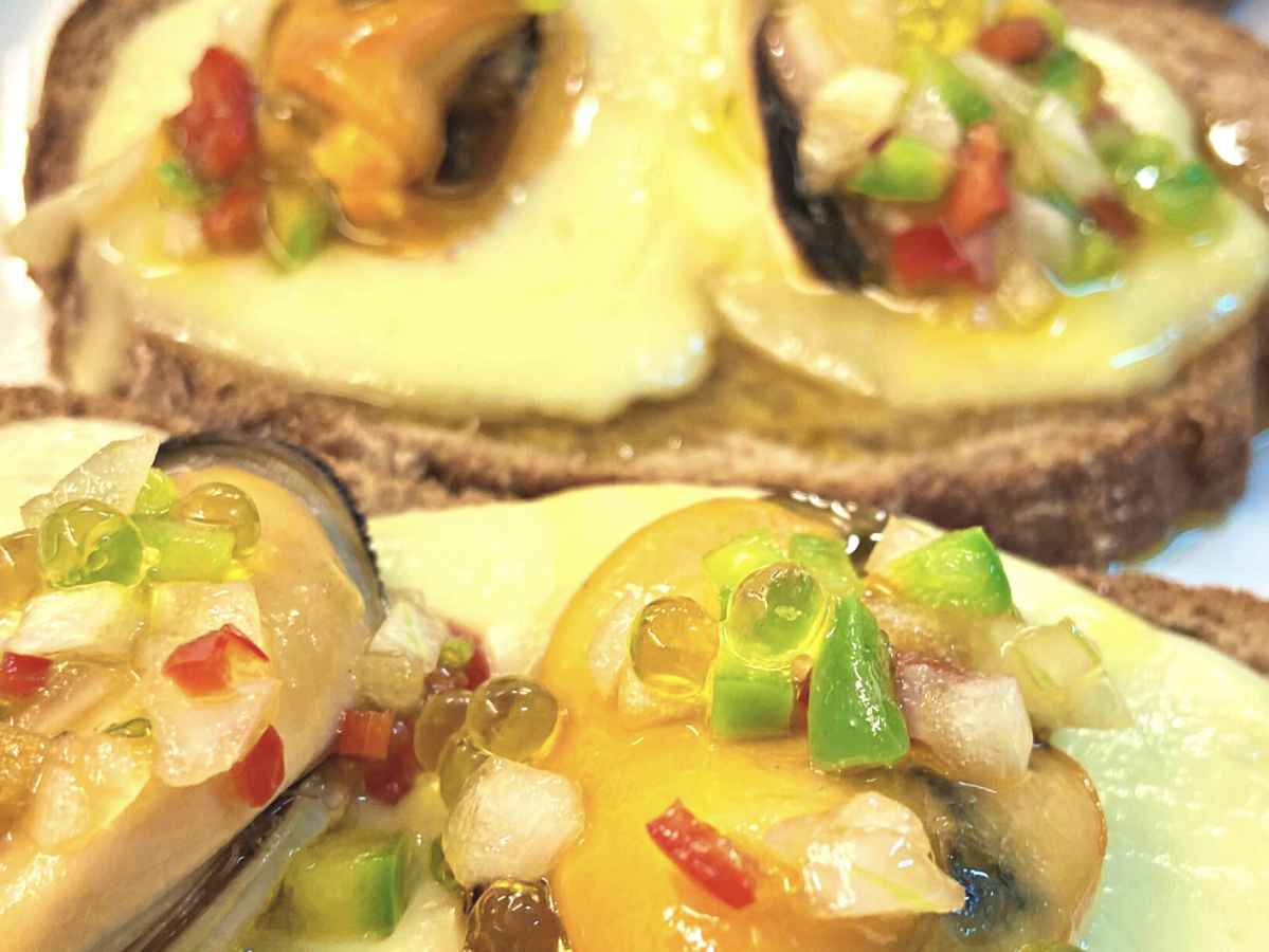 TOSTA DE MEJILLONES