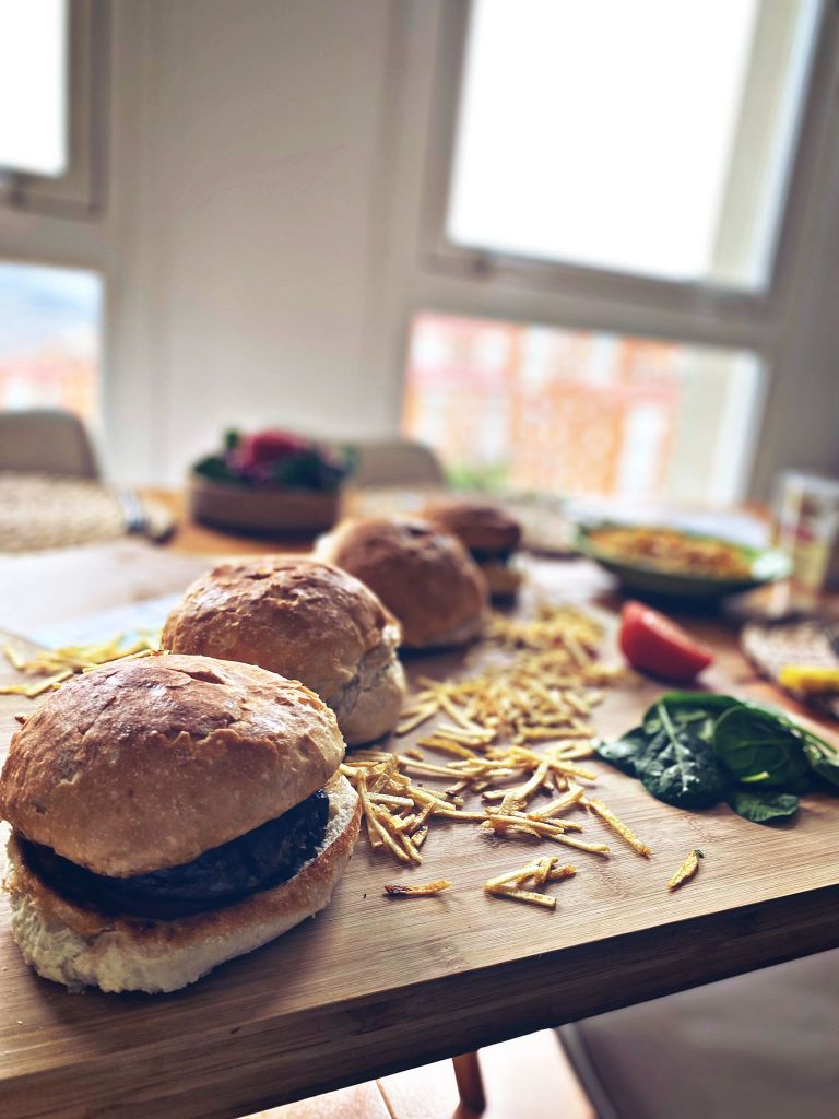 DÓNDE COMPRAR LAS MEJORES BURGERS DE BUEY, CON CARNE DE PASTO NATURAL SIN ANTIBIÓTICOS
! Ya tenemos sitio de referencia para comprar carne de calidad! 
Sin duda la mejor burger q hemos probado